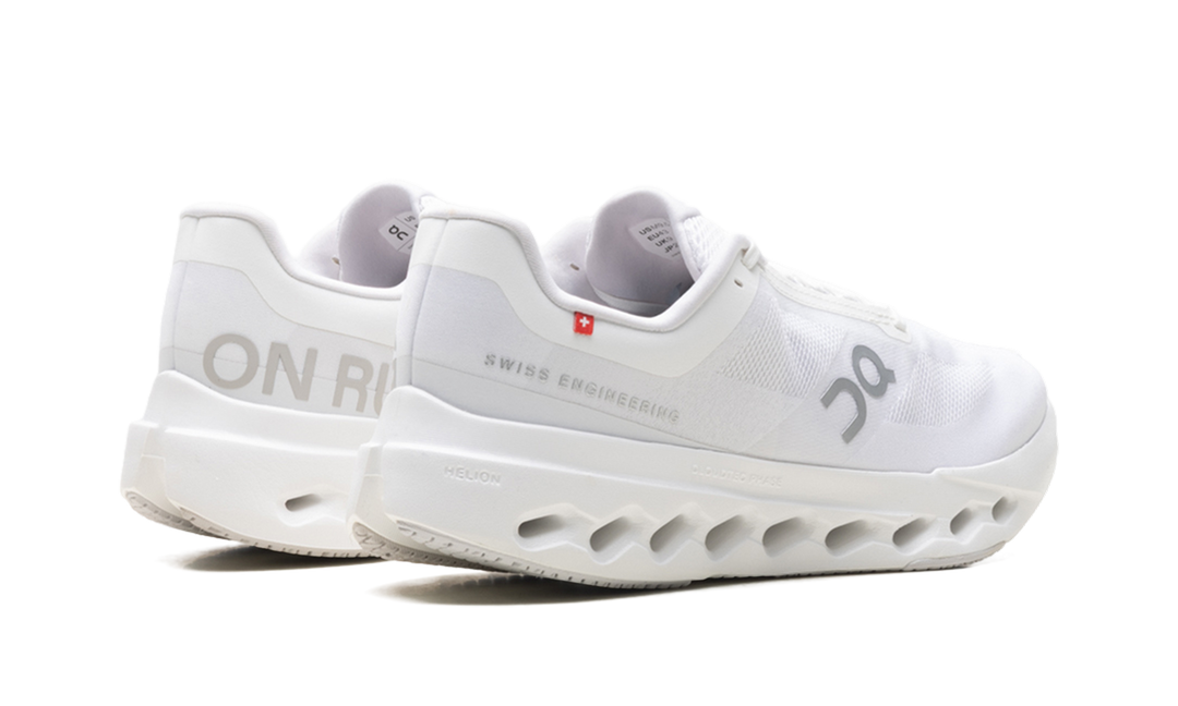 ON RUNNING CLOUDSURFER NEXT WHITE