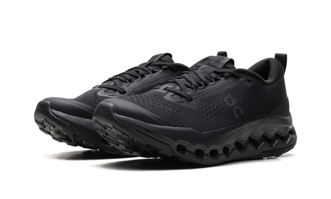 ON RUNNING CLOUDSURFER TRAIL 2 BLACK WOMENS