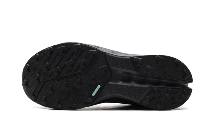 ON RUNNING CLOUDSURFER TRAIL 2 BLACK WOMENS