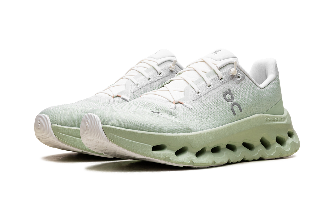 ON RUNNING CLOUDTILT IVORY SAGE WOMENS