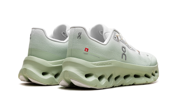 ON RUNNING CLOUDTILT IVORY SAGE WOMENS
