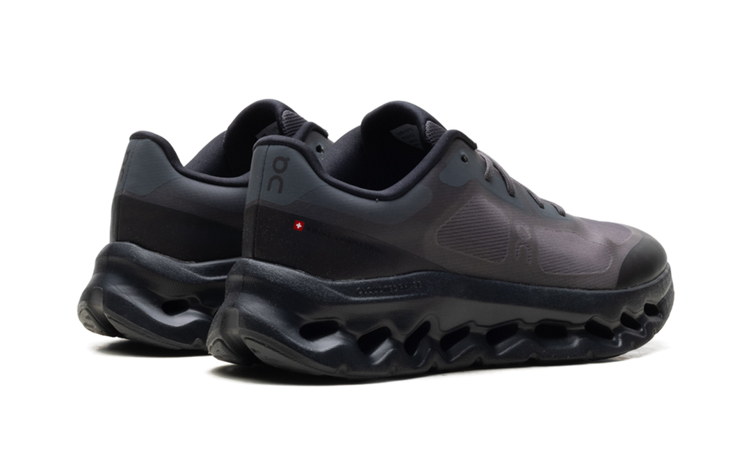 ON RUNNING CLOUDTILT REMIX BLACK WOMENS