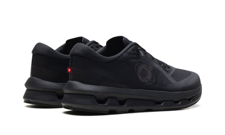 ON RUNNING CLOUDZONE KITH BLACK WOMENS