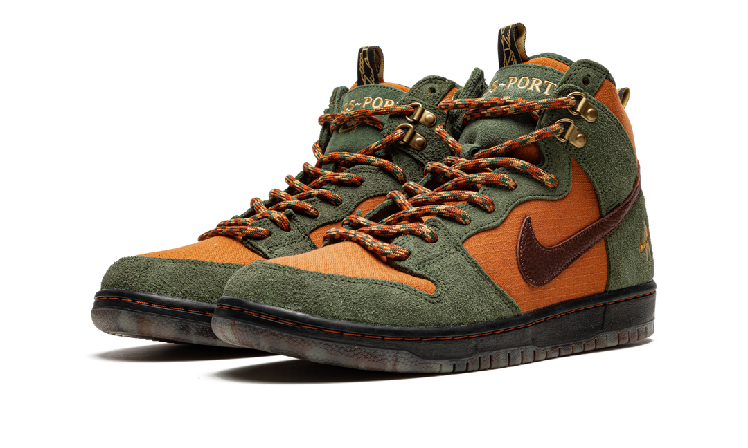 PASS-PORT X NIKE SB DUNK HIGH WORKBOOT