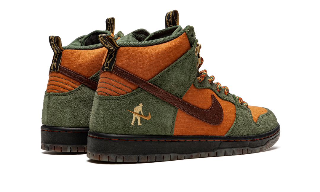 PASS-PORT X NIKE SB DUNK HIGH WORKBOOT