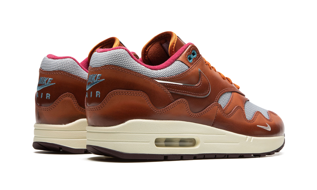 PATTA X NIKE AIR MAX 1 &