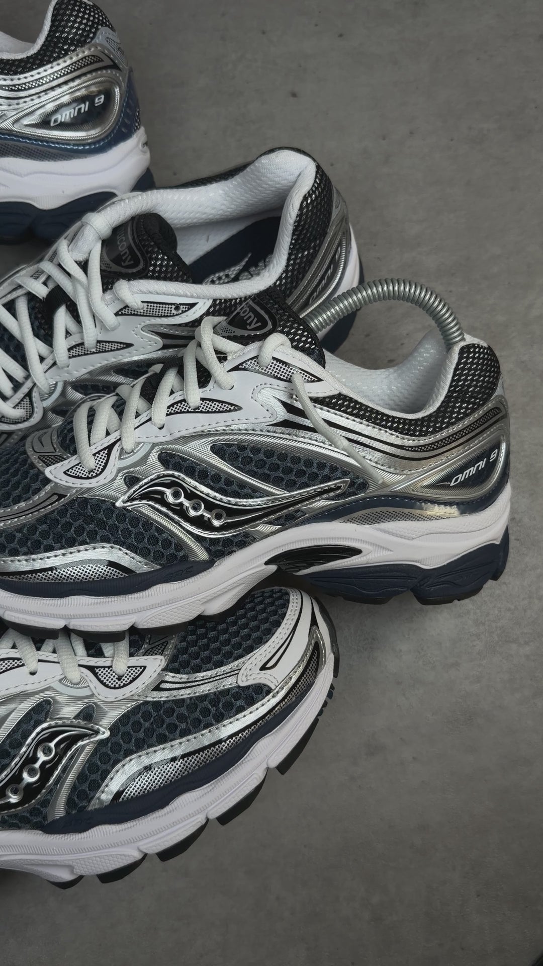 SAUCONY PROGRID OMNI 9 DEEP NAVY