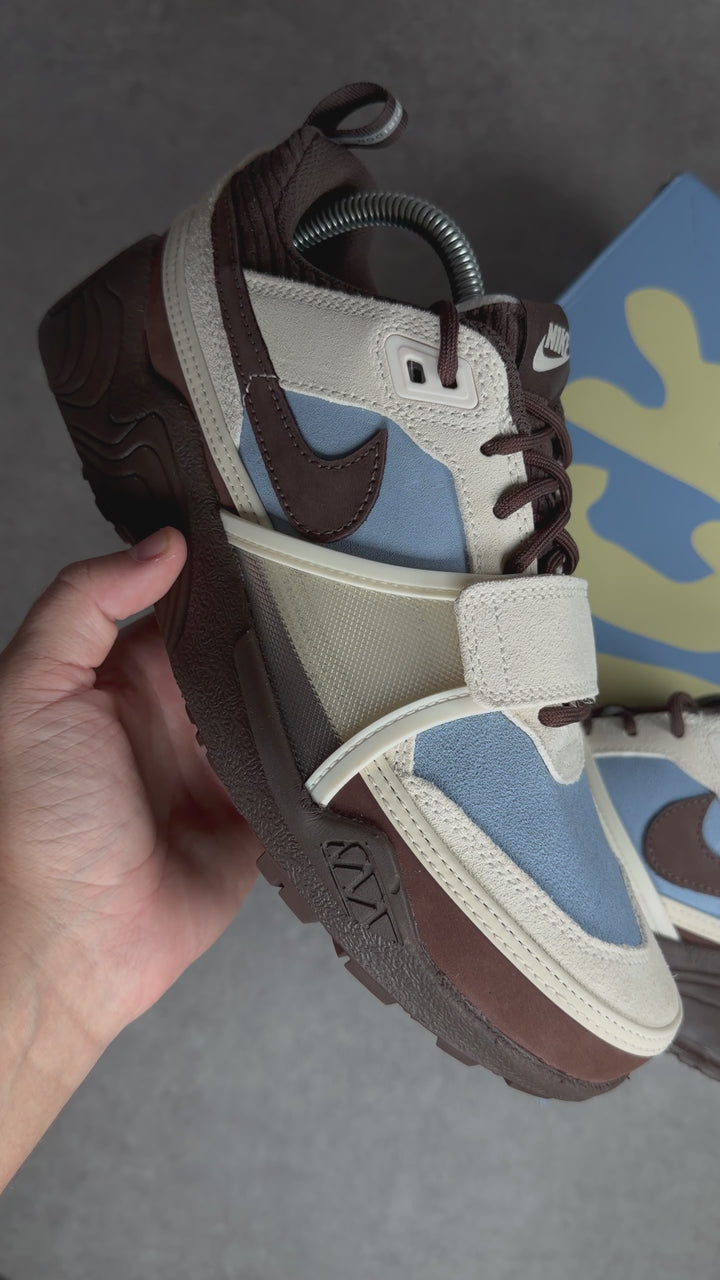 NIKE ZOOM FIELD JAXX TRAVIS SCOTT LECHE BLUE
