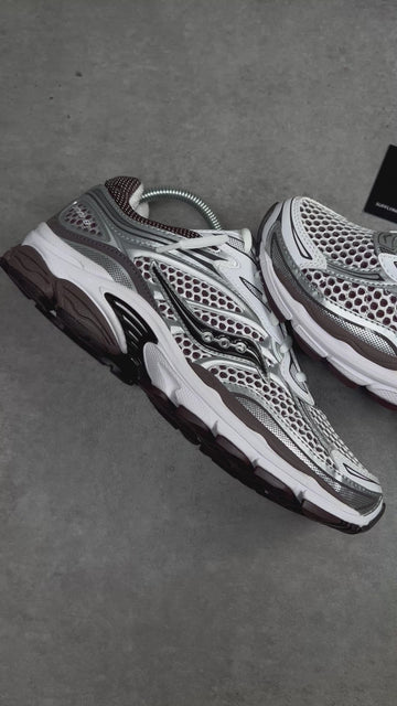 SAUCONY PROGRID OMNI 9 OG WHITE BROWN