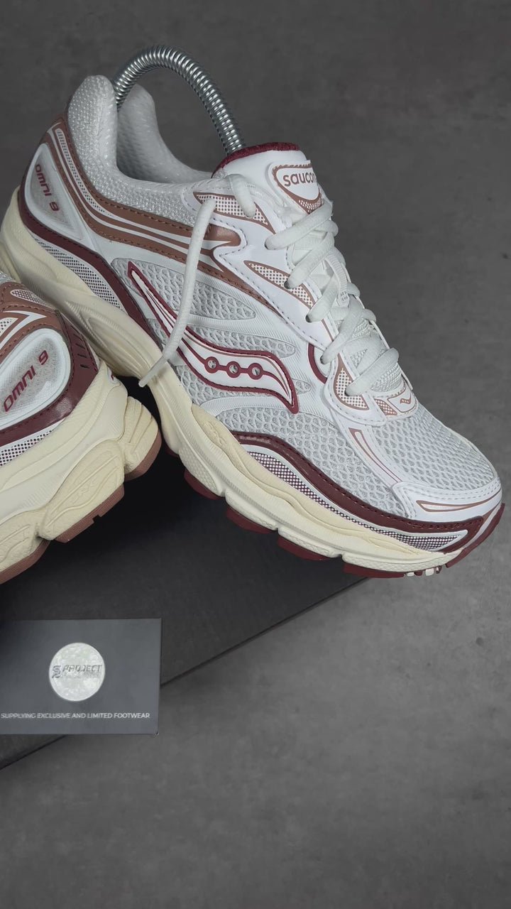 SAUCONY PROGRID OMNI 9 WOMEN&