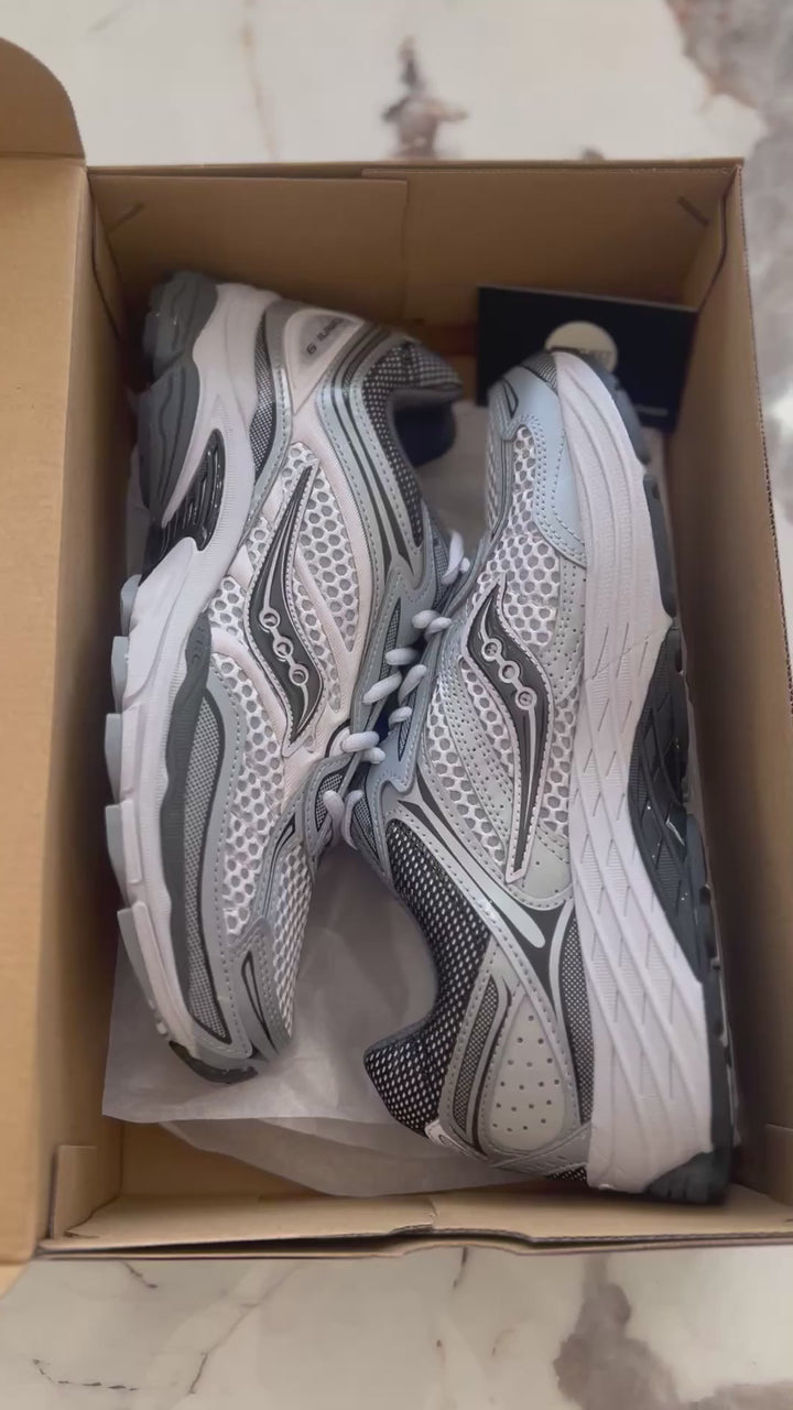 SAUCONY PROGRID OMNI 9 OG Microchip