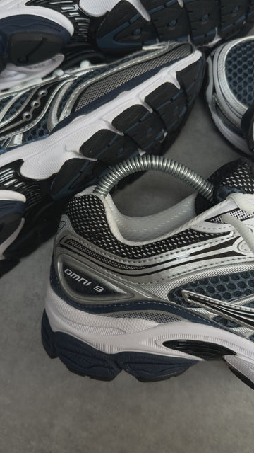 SAUCONY PROGRID OMNI 9 DEEP NAVY