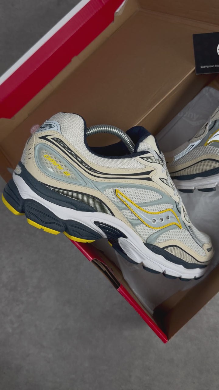 SAUCONY PRO GRID OMNI 9 FABRICATED YELLOW
