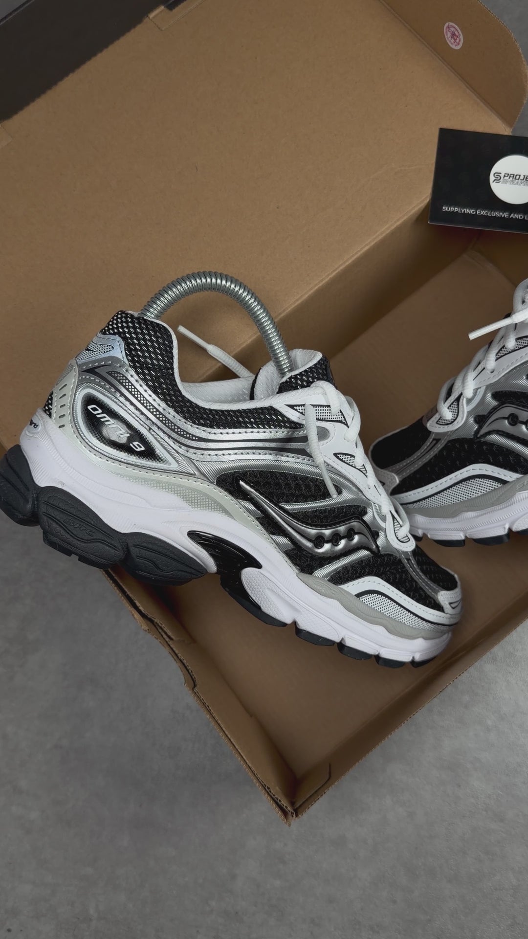 SAUCONY PROGRID OMNI 9 OG &