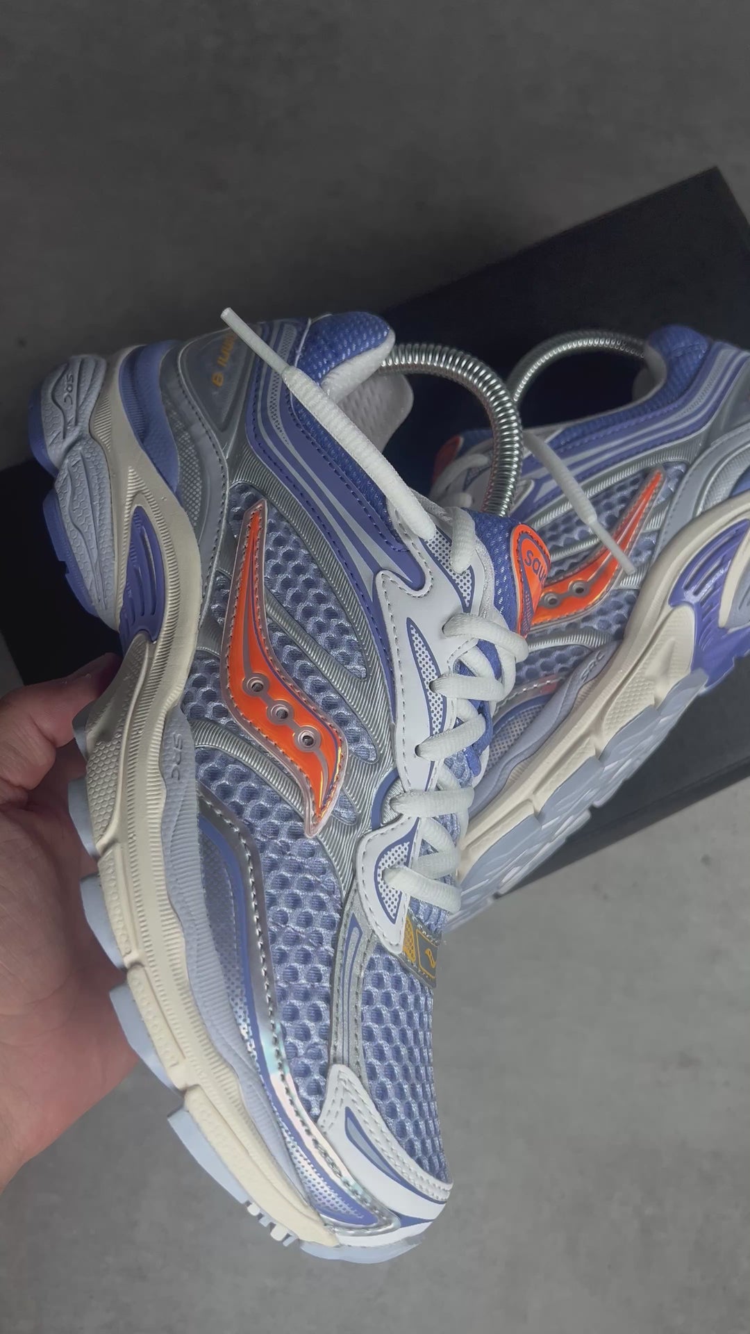SAUCONY OMNI 9 SPEED SHADES ORANGE BLUE