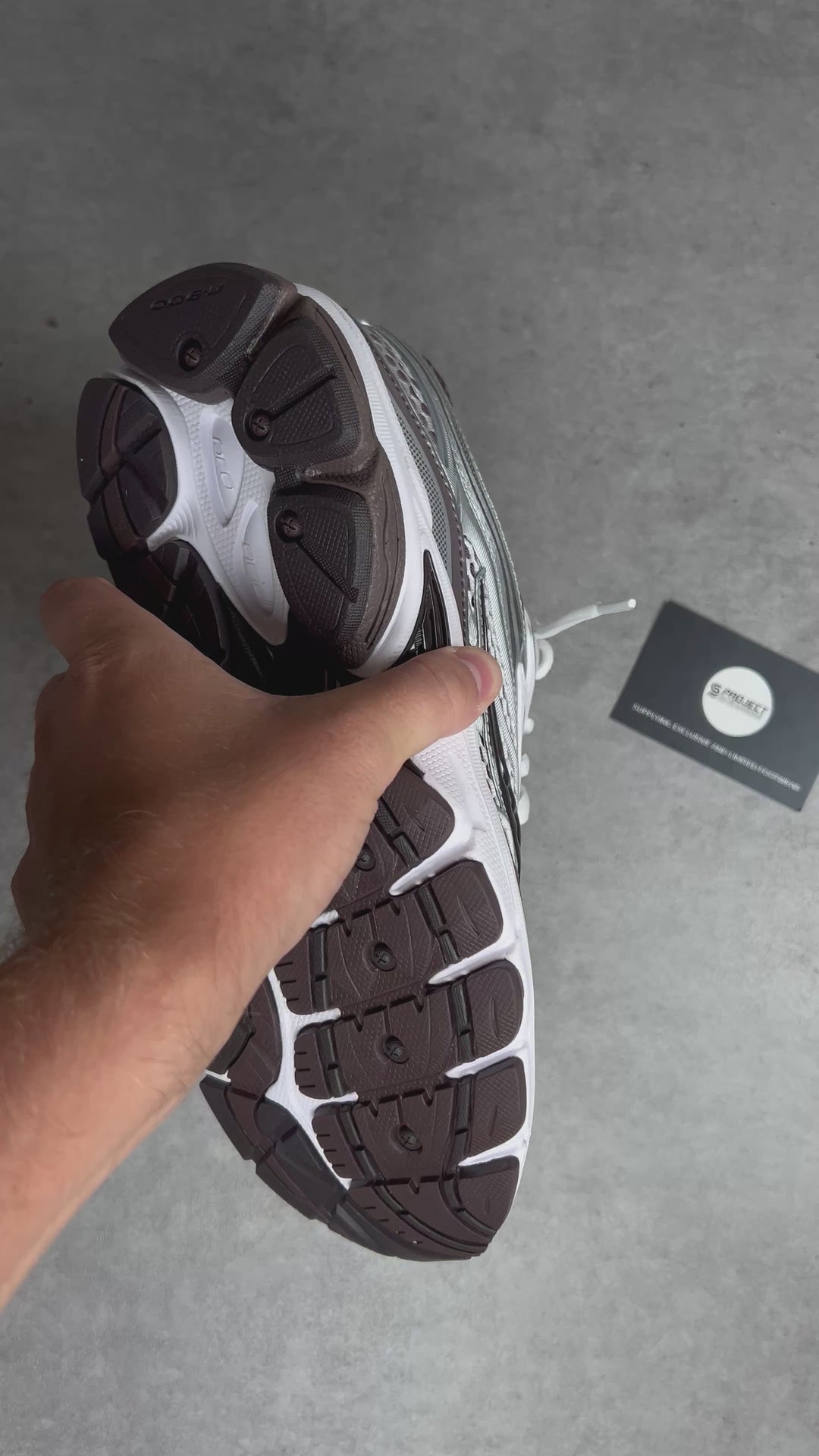 SAUCONY PROGRID OMNI 9 OG WHITE BROWN