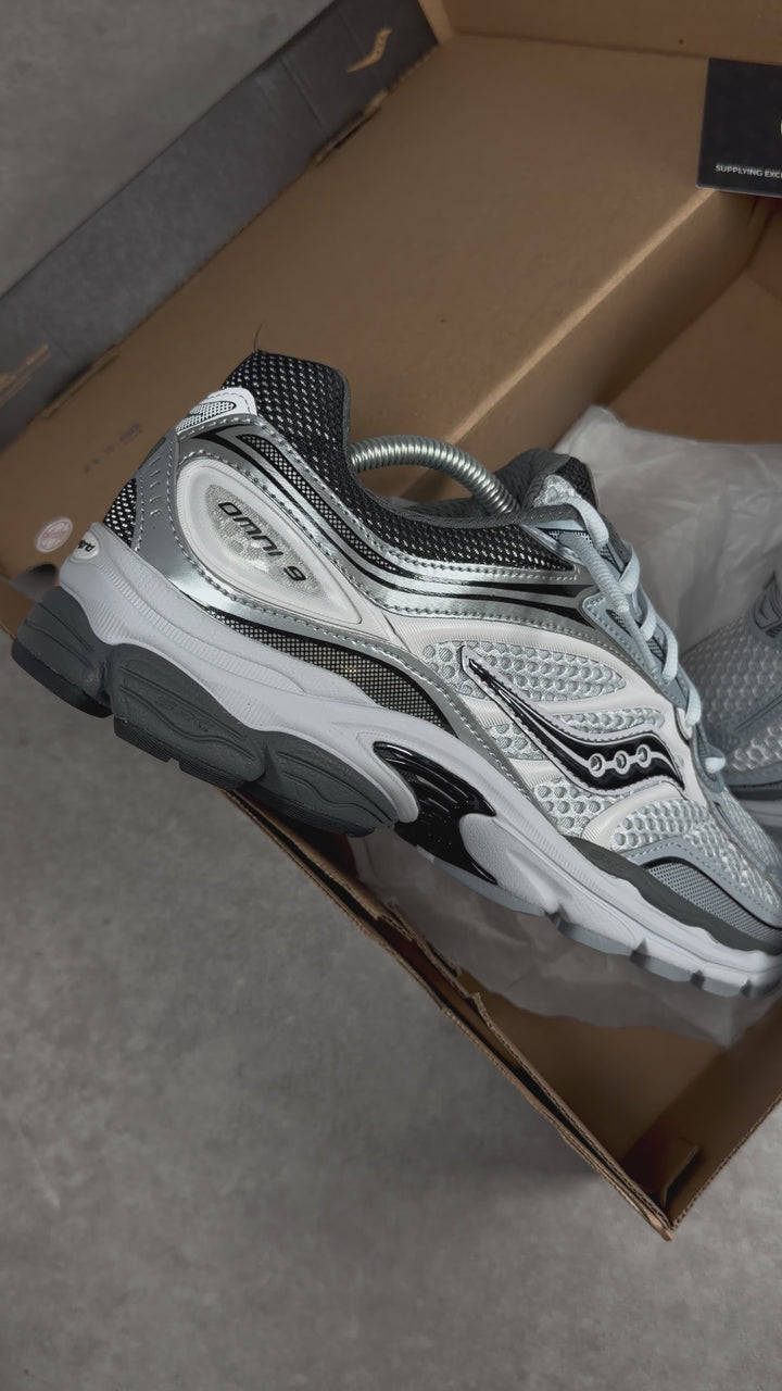 SAUCONY PROGRID OMNI 9 OG &