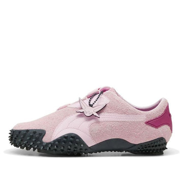 PUMA MOSTRO POKÉMON ESPEON — Stock