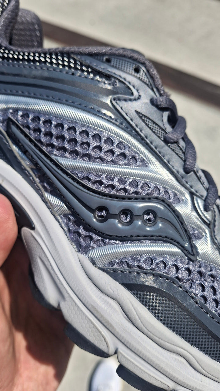 SAUCONY PROGRID OMNI 9 OG &