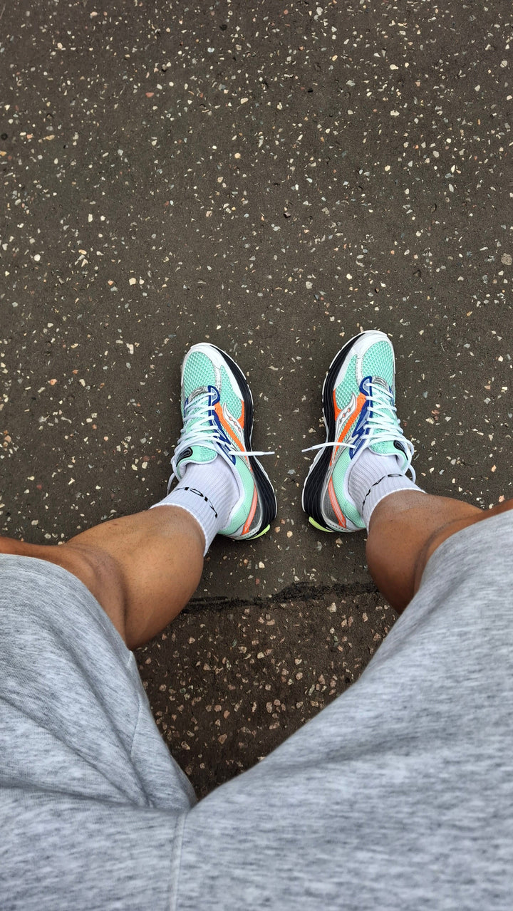 SAUCONY PROGRID OMNI 9 OG &