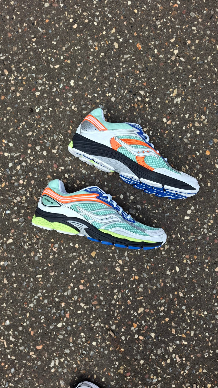 SAUCONY PROGRID OMNI 9 OG &