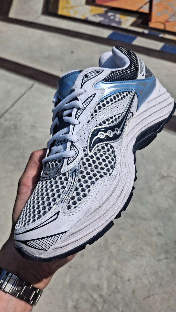 SAUCONY PROGRID OMNI 9 OG &