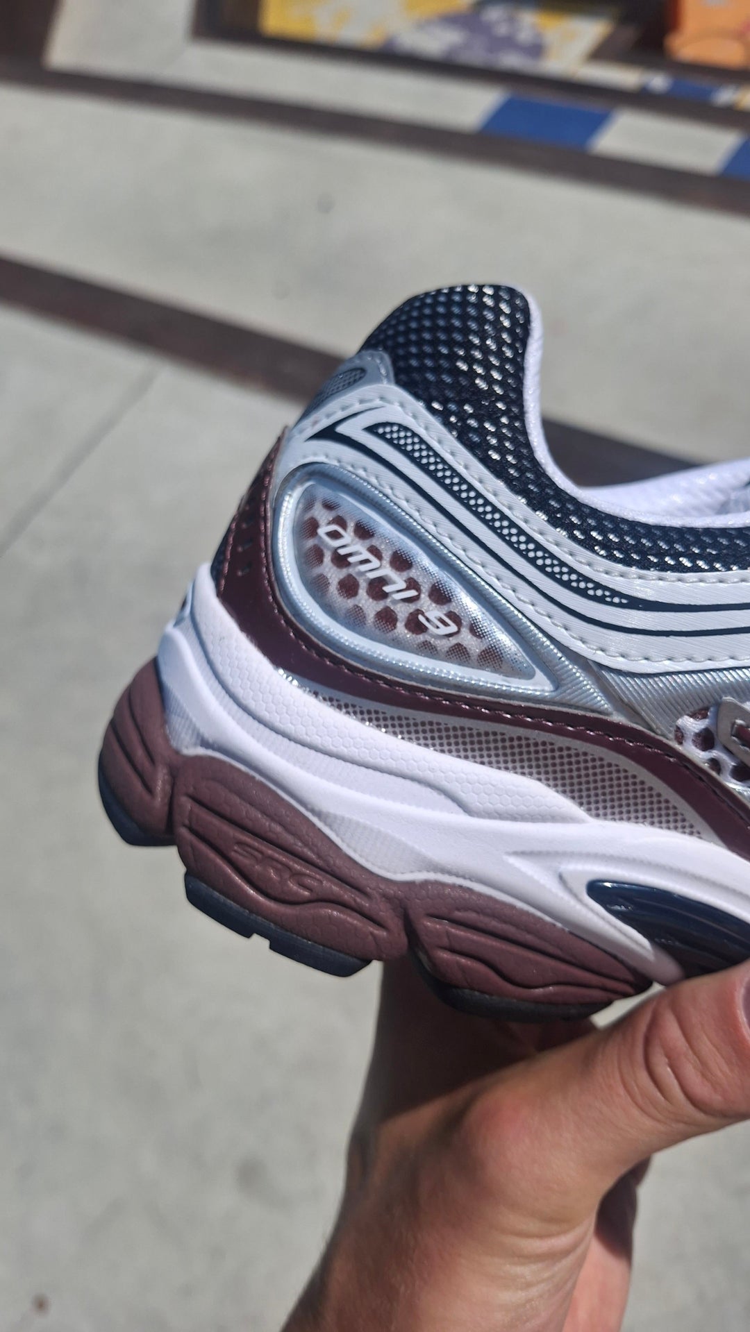 SAUCONY PROGRID OMNI 9 OG &