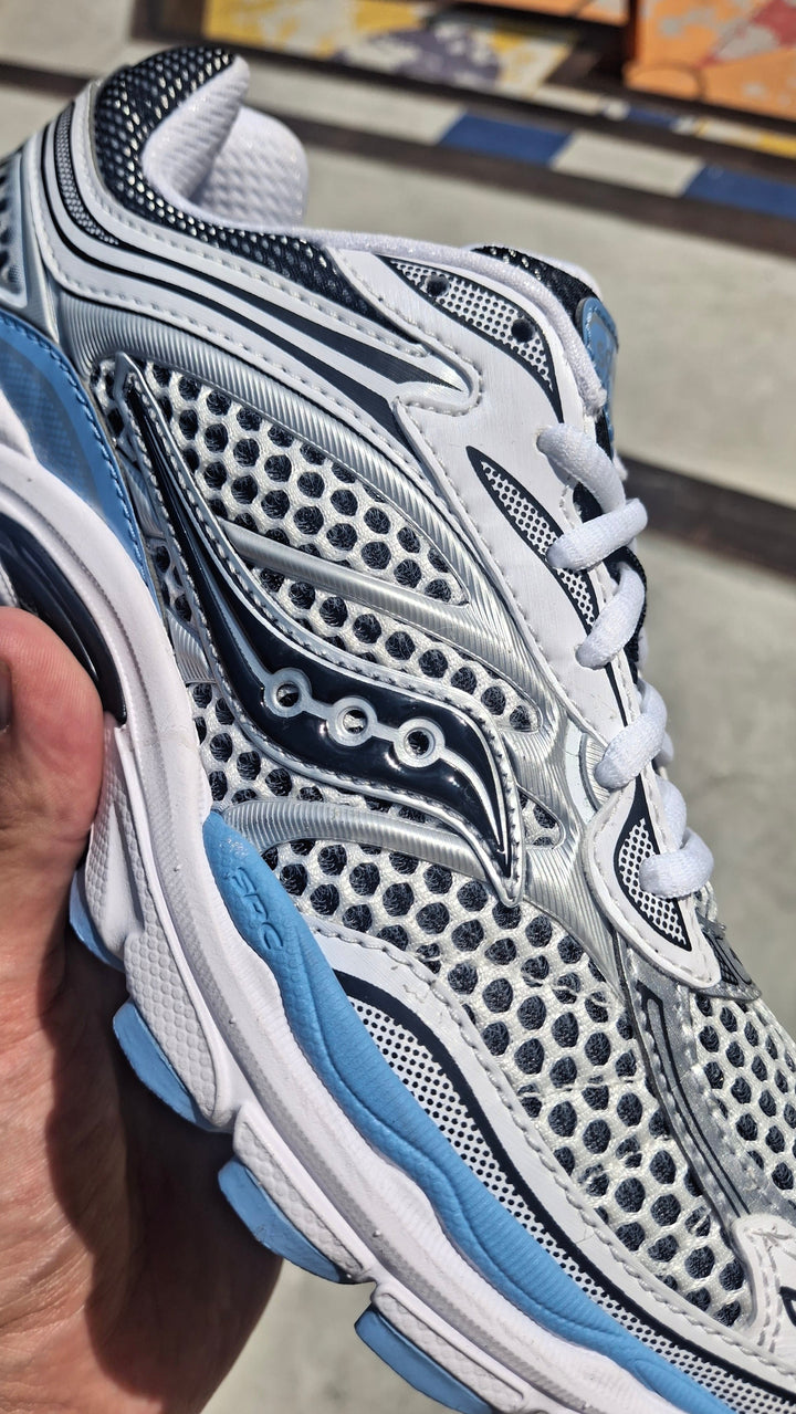 SAUCONY PROGRID OMNI 9 OG &