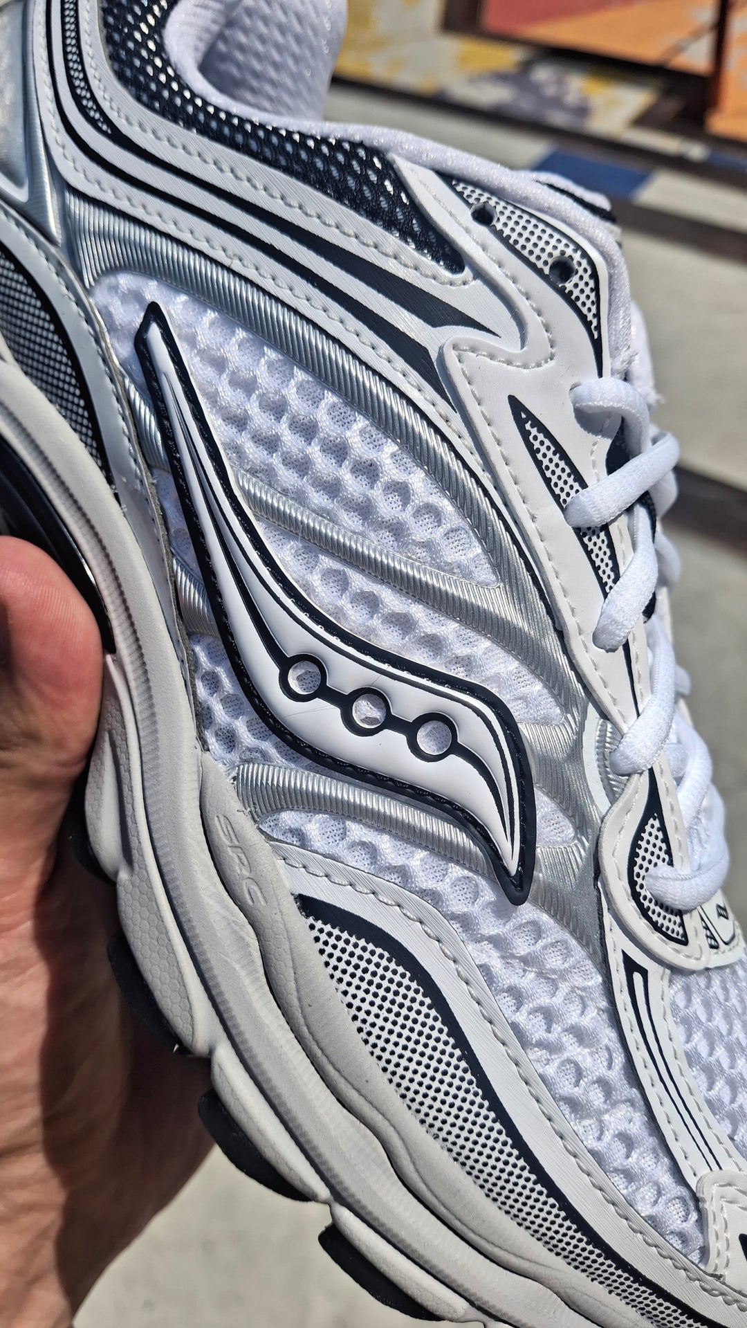 SAUCONY PROGRID OMNI 9 OG &