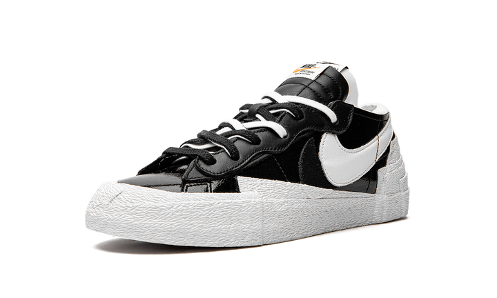 SACAI X NIKE BLAZER LOW BLACK WHITE PATENT