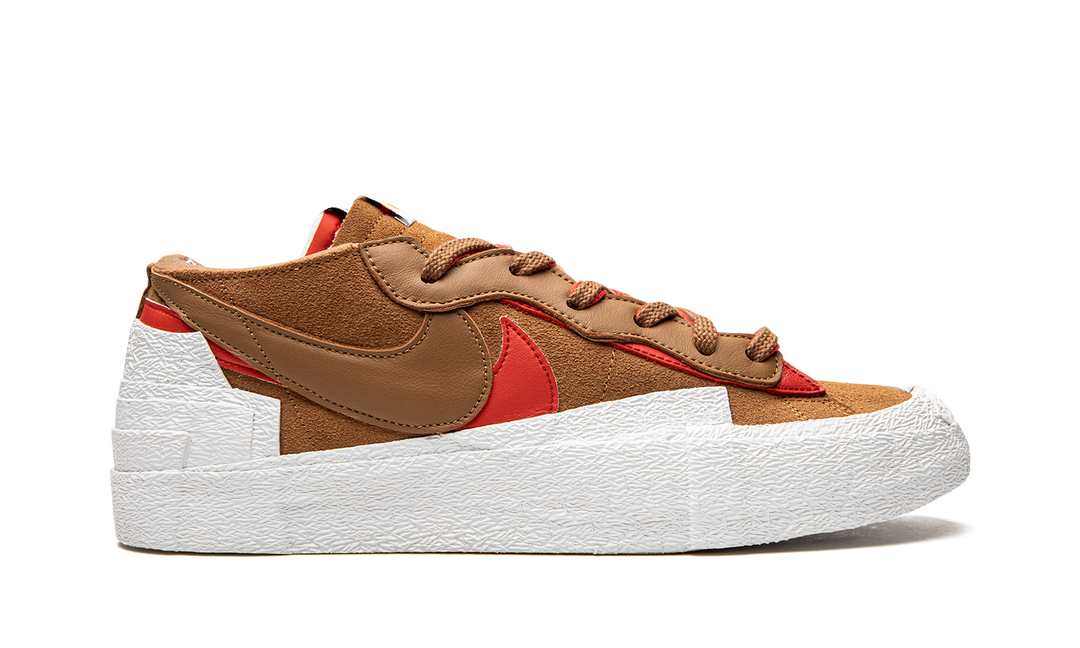 SACAI X NIKE BLAZER LOW BRITISH TAN