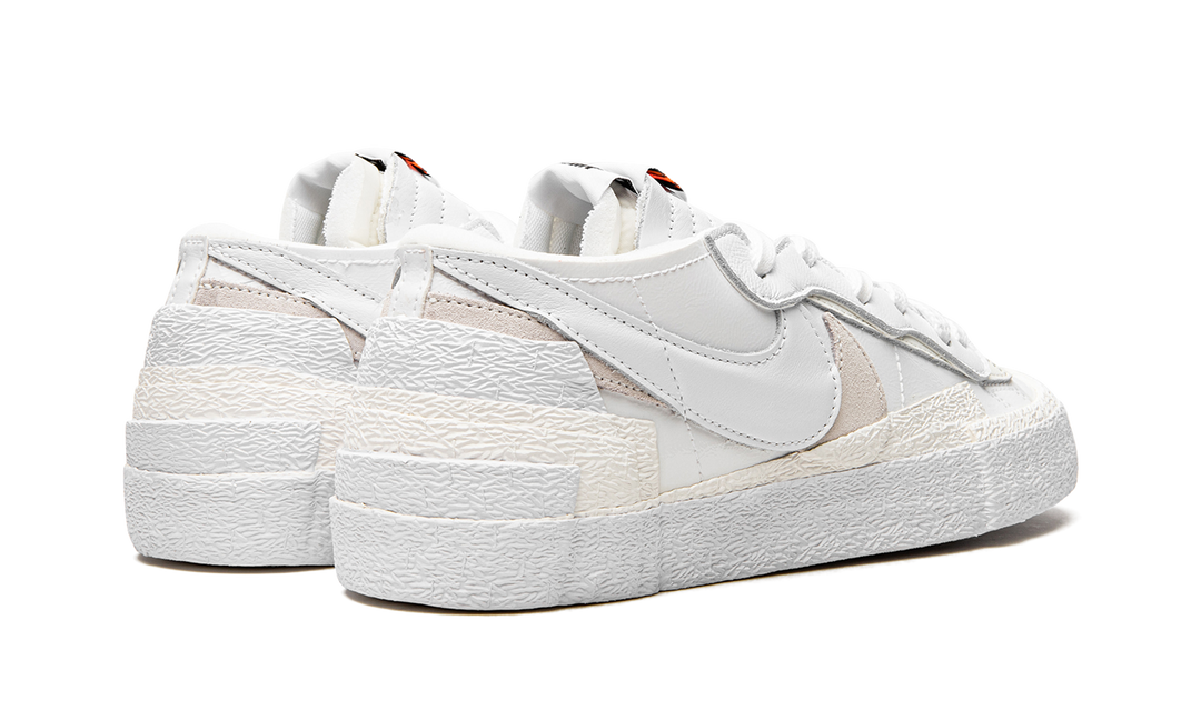SACAI X NIKE BLAZER LOW WHITE