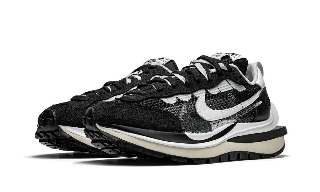 SACAI X NIKE VAPORWAFFLE BLACK WHITE