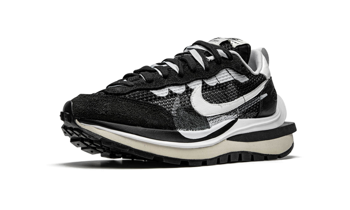 SACAI X NIKE VAPORWAFFLE BLACK WHITE