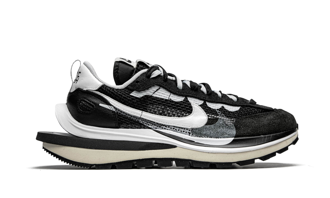 SACAI X NIKE VAPORWAFFLE BLACK WHITE