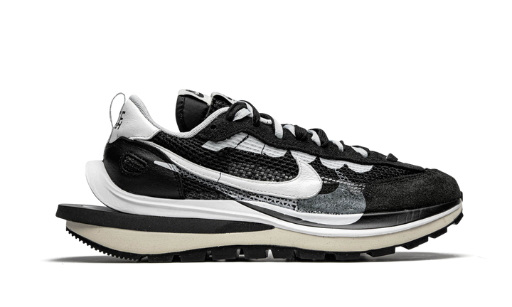 SACAI X NIKE VAPORWAFFLE BLACK WHITE