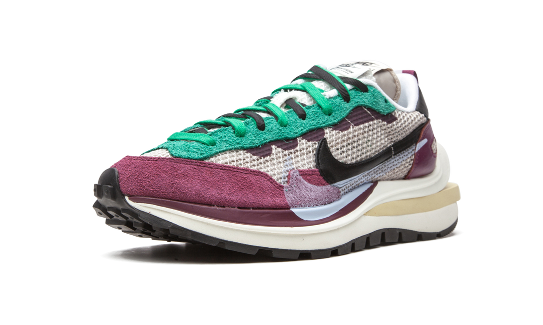SACAI X NIKE VAPORWAFFLE RED GREEN