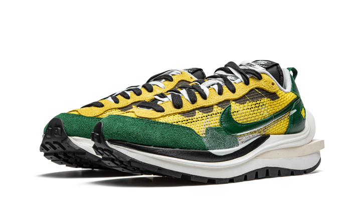 SACAI X NIKE VAPORWAFFLE TOUR YELLOW STADIUM GREEN