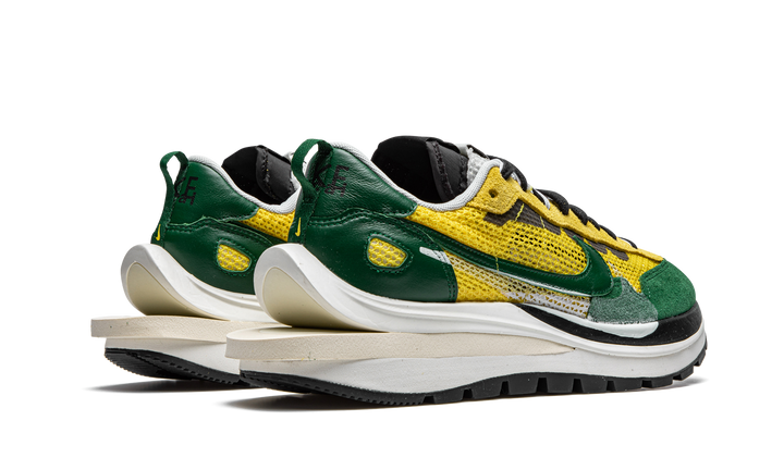 SACAI X NIKE VAPORWAFFLE TOUR YELLOW STADIUM GREEN