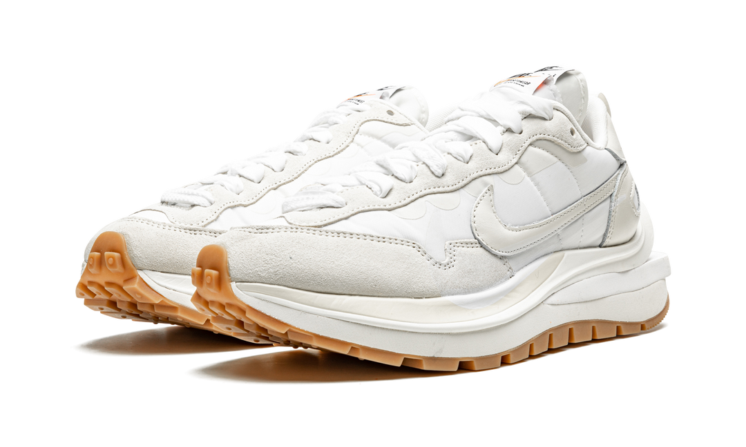 SACAI X NIKE VAPORWAFFLE WHITE SAIL