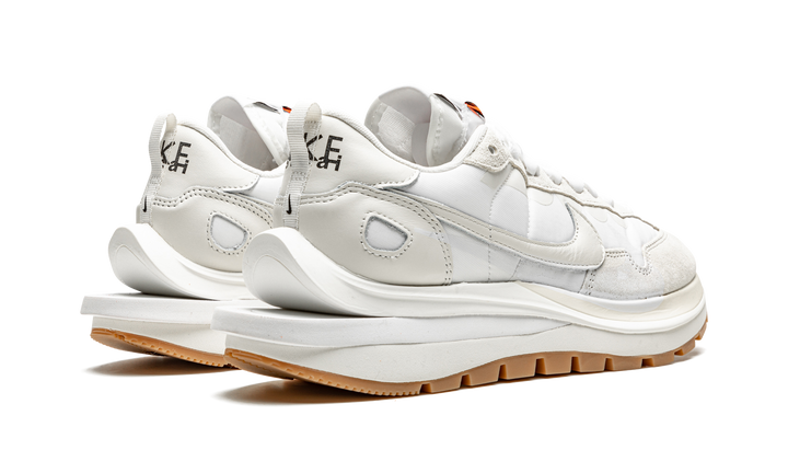 SACAI X NIKE VAPORWAFFLE WHITE SAIL