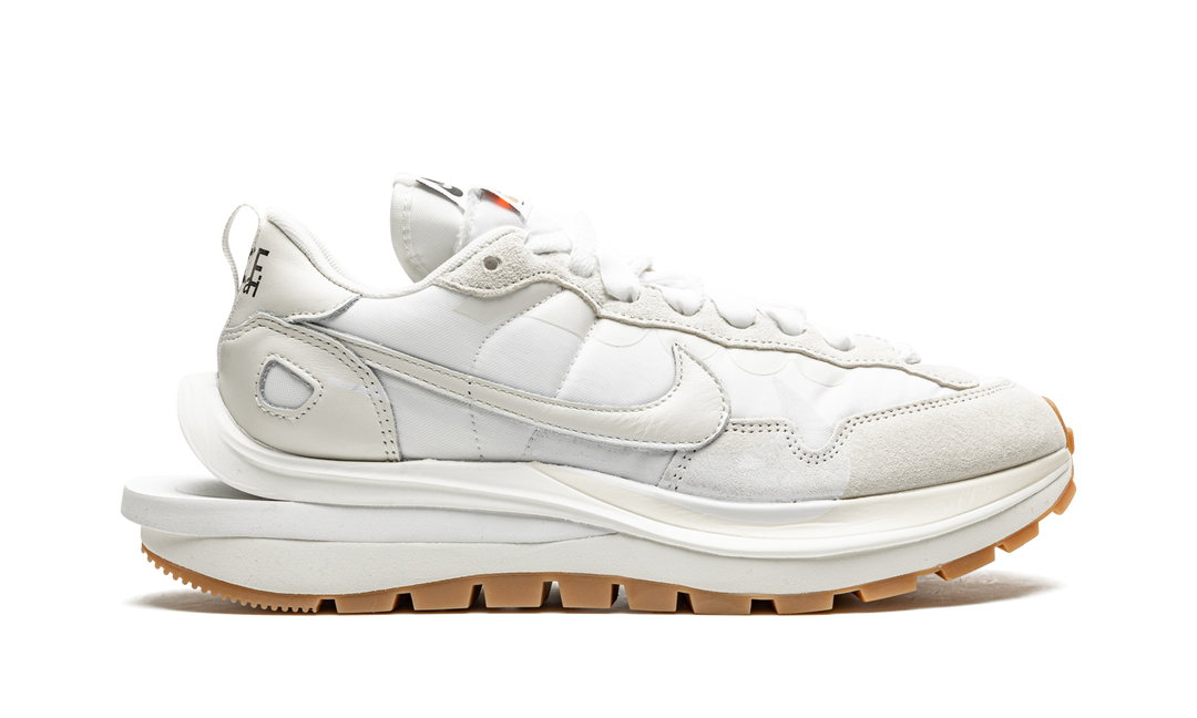 SACAI X NIKE VAPORWAFFLE WHITE SAIL