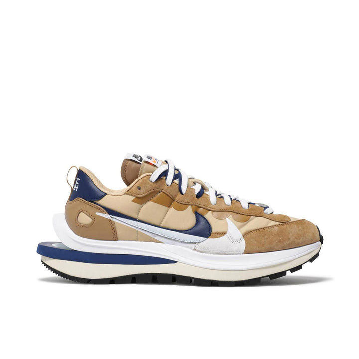 NIKE SACAI X VAPORWAFFLE TAN NAVY