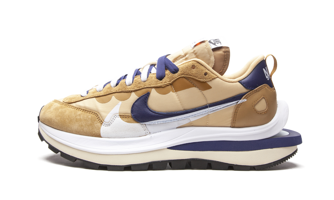 NIKE SACAI X VAPORWAFFLE TAN NAVY