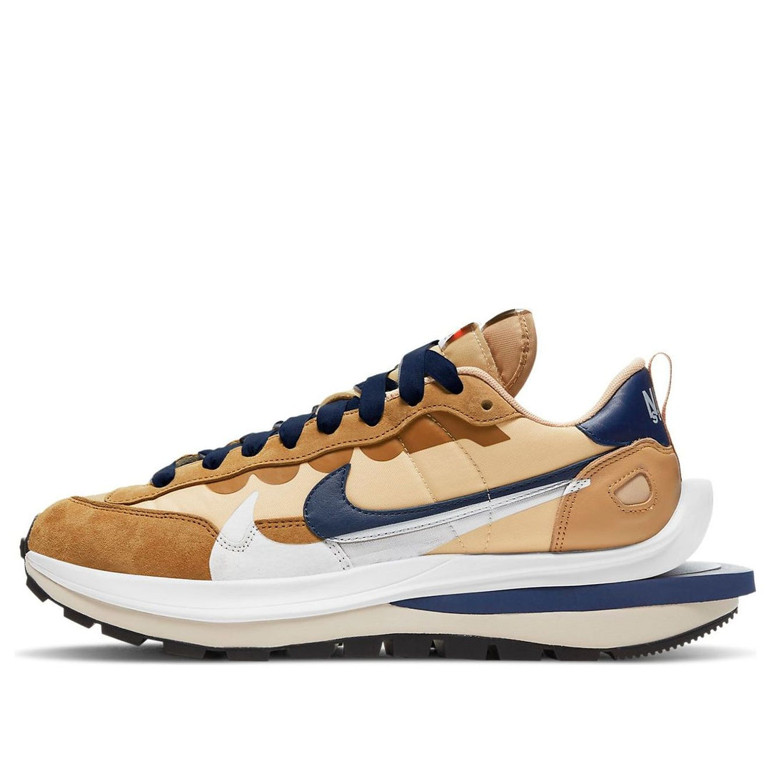 NIKE SACAI X VAPORWAFFLE TAN NAVY