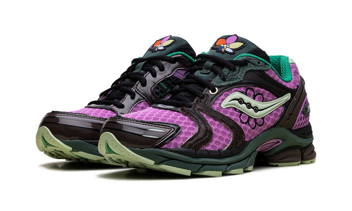 SAUCONY PROGRID TRIUMPH 4 JAE TIPS FLOWERS GROW UPTOWN PERILLA