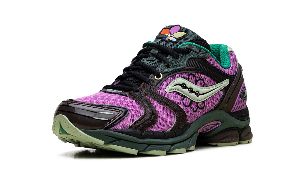 SAUCONY PROGRID TRIUMPH 4 JAE TIPS FLOWERS GROW UPTOWN PERILLA