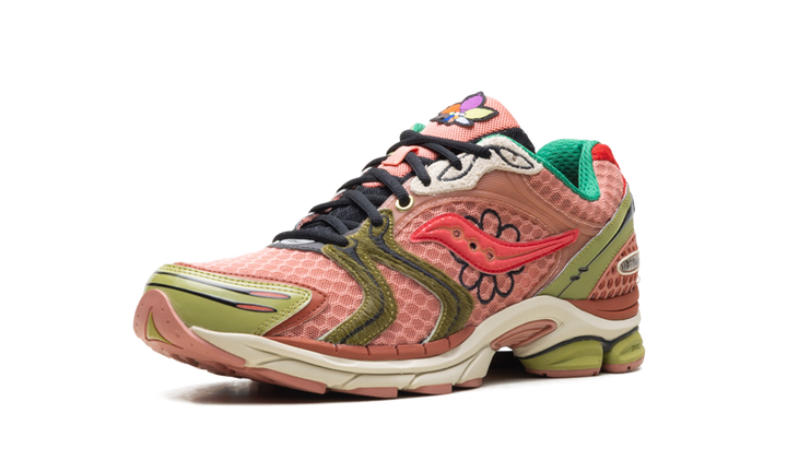 SAUCONY PROGRID TRIUMPH 4 JAE TIPS FLOWERS GROW UPTOWN VIRGINIA CREEPER