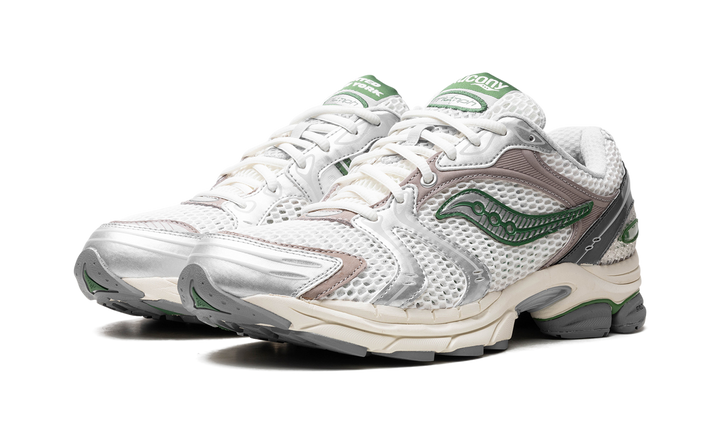 SAUCONY PROGRID TRIUMPH 4 MINTED NY