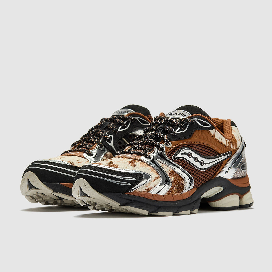 SAUCONY PROGRID TRIUMPH 4 SPACE COWBOY